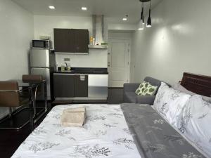 Gramercy Studio with City View fast WIFI Free use of Amenities