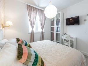 Apartments Maris-Superior One Bedroom Apartment with Terrace and Sea view