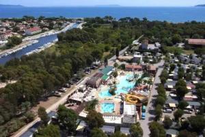 Camping 4 étoiles - Parc aquatique - eebaha