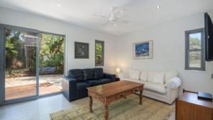 Moffat Retreat, Moffat Beach