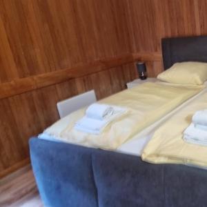 Bellerive - Partial lake view