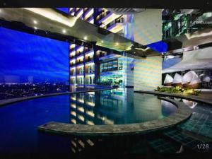 54F Studio Gramercy Wifi Netflix Free use of Gym Pool Sauna