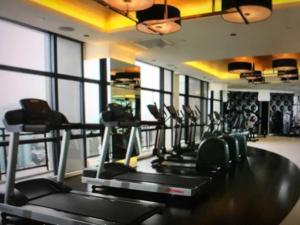 54F Studio Gramercy Wifi Netflix Free use of Gym Pool Sauna
