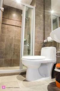 58F Minimalist Studio Panoramic View in Gramercy