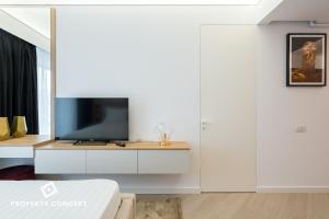 Cortina Concept Studio 128