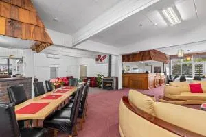 Private Historic Hotel - Exclusive Use for Events, Group Stays - Koondrook