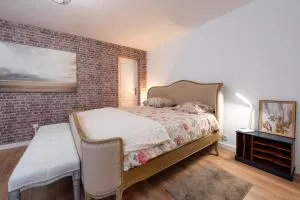 Petit appartement - Le Tour-du-Parc