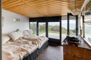 Architect Designed Holiday Home With Sea View