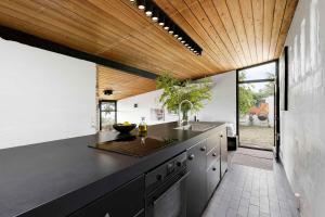 Architect Designed Holiday Home With Sea View