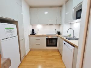 LEterlou, T3, centre Luchon, wifi, casier à skis, ascenseur, 6 personnes