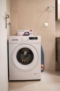 LYAN Cozy Apartment by HOME SH