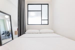 Blow- Free parking #Skgbnb