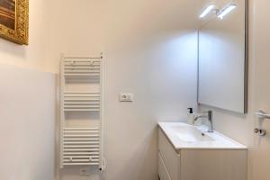 Francesco Apartment by Mamo Florence