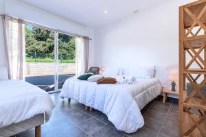 Maisons de vacances Sole - Peri - Maison climatisee avec piscine : Maison 4 Chambres