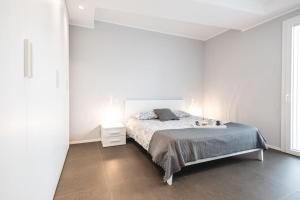 AmazHome - New Roomy Home & Garden