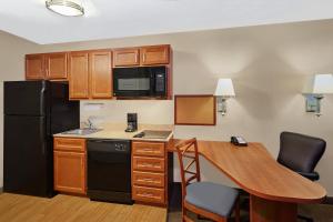 Candlewood Suites Milwaukee Airport - Oak Creek by IHG