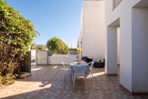 Private villa with wi-fi, parking and air conditioning