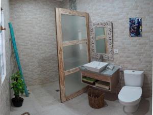 Villa Naga, pool, Kitchen, terace and garden