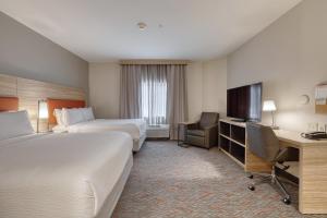 Studio Suite with Two Queen Beds room in Candlewood Suites Milwaukee Airport - Oak Creek an IHG Hotel