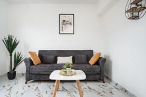 Luxury 2 bedrooms app with terrace in CENTER OLD TOWN