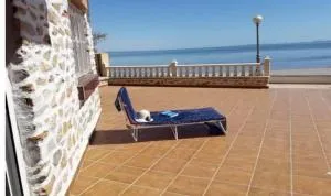Beachfront apartment with Patio & Private Terrace - Los Urrutias