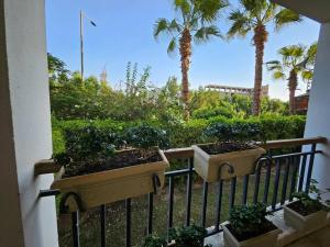 Dreamland Stylish 2BD with a garden and pool access