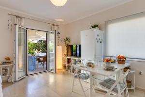 Sunny Comfortable Apartment