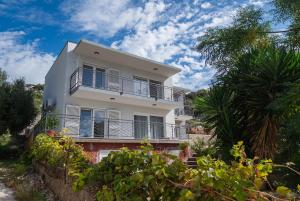 Apartments Kate - 3hvězdičkové hotely ve městě Ražanj