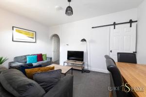 Luke Stays - Langdale Road, Darlington