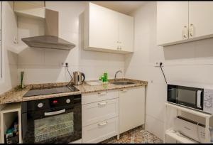 PISO CON GARAJE GRATIS EN EL CENTRO DE GRANADA.