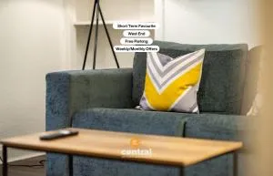 Central Serviced Apartments - 1 Bedroom - Close To University of Dundee - Sleeps 2 - Ground Level - Self Check In - Modern and Cosy - Fast WiFi - Heating 24-7 - Longforgan