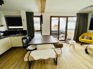 Moderne 3 pièces calme pour 4-5 personnes avec wifi à Tignes - FR-1-641-84
