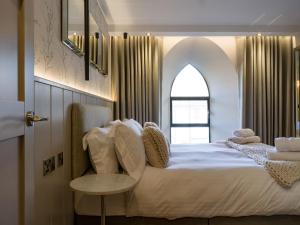 Arran Shores Luxury Shorefront Apartment 5