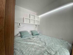 Modern Beachfront Studio with Balcony Views NEW