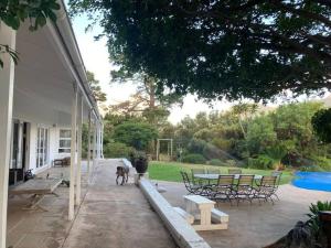 Nature Estate Family Holiday Home with Pool and Sea view