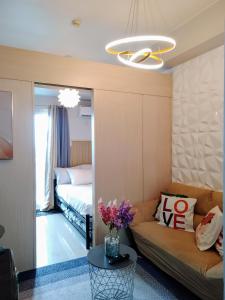 GM STAYCATION - 1 Bedroom, Parking, Gym, Pool, Getaway, Condo