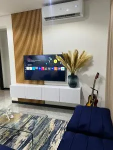 7th Heaven Apartments - Broadhurst