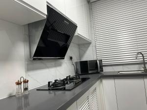 7th Heaven Apartments