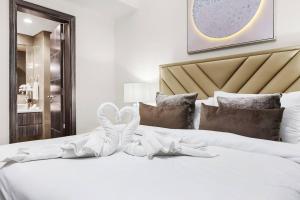 Luxury 1BR in Business Bay - Close to Dubai Mall, Burj Khalifa & City Sights