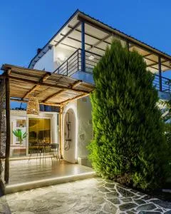 Newly Built All Season Resort - Toúmba