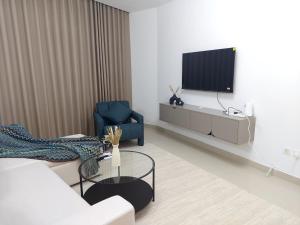 HARF5110-Luxury 1BR w pool & GYM