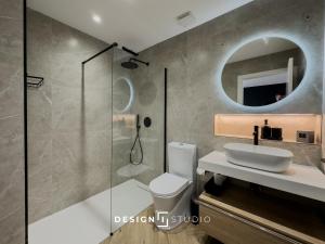 Pink Lake view Apartment