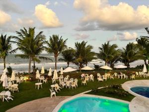 Guarajuba - Em frente ao mar - Praia de Genipabu