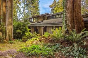 Puzzle Point Lodge - Port Ludlow