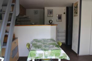 Pavillon dans résidence avec piscine au cœur dArgeles sur mer- 6PM120