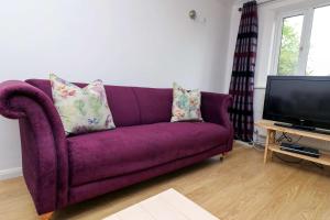 Delightful Home Great Location In Gloucester Quedgeley By STAE-Homes