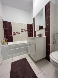 Elegant Studio Getaway at Exigent Plaza - 09