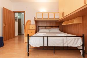 Relax and Comfort with Spacious Terrace in Rapallo