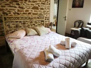 Effrosini Stonehouse center Portaria - Portariá