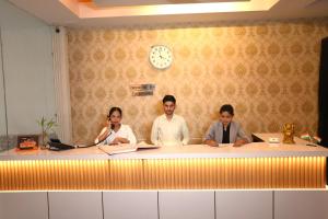 Hotel Delhi Airport Plaza IGI Airport , Free Airport Pickup